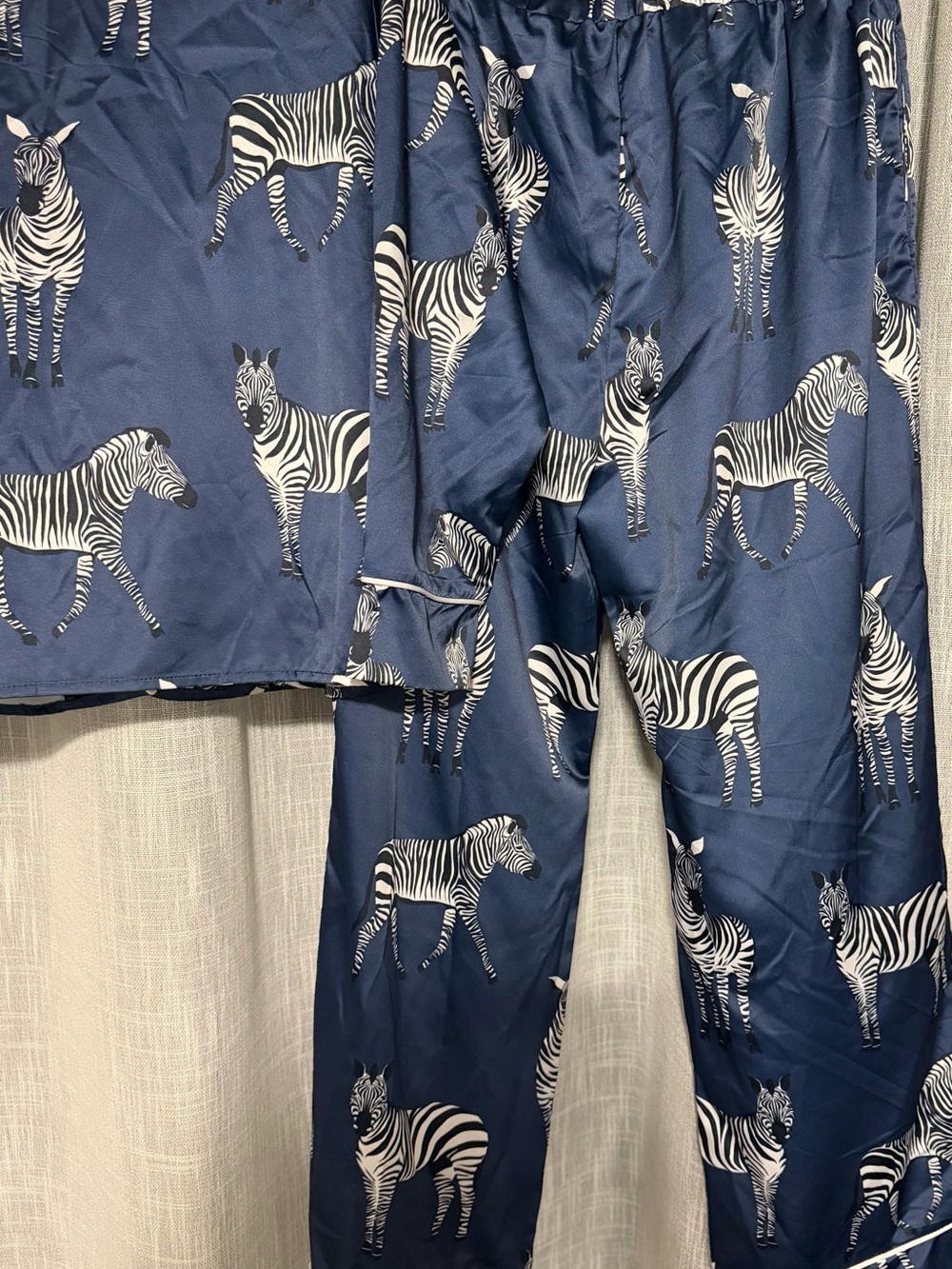 Sheshow Zebra Pajamas Size M Excellent Used Condition - Picture 3 of 7